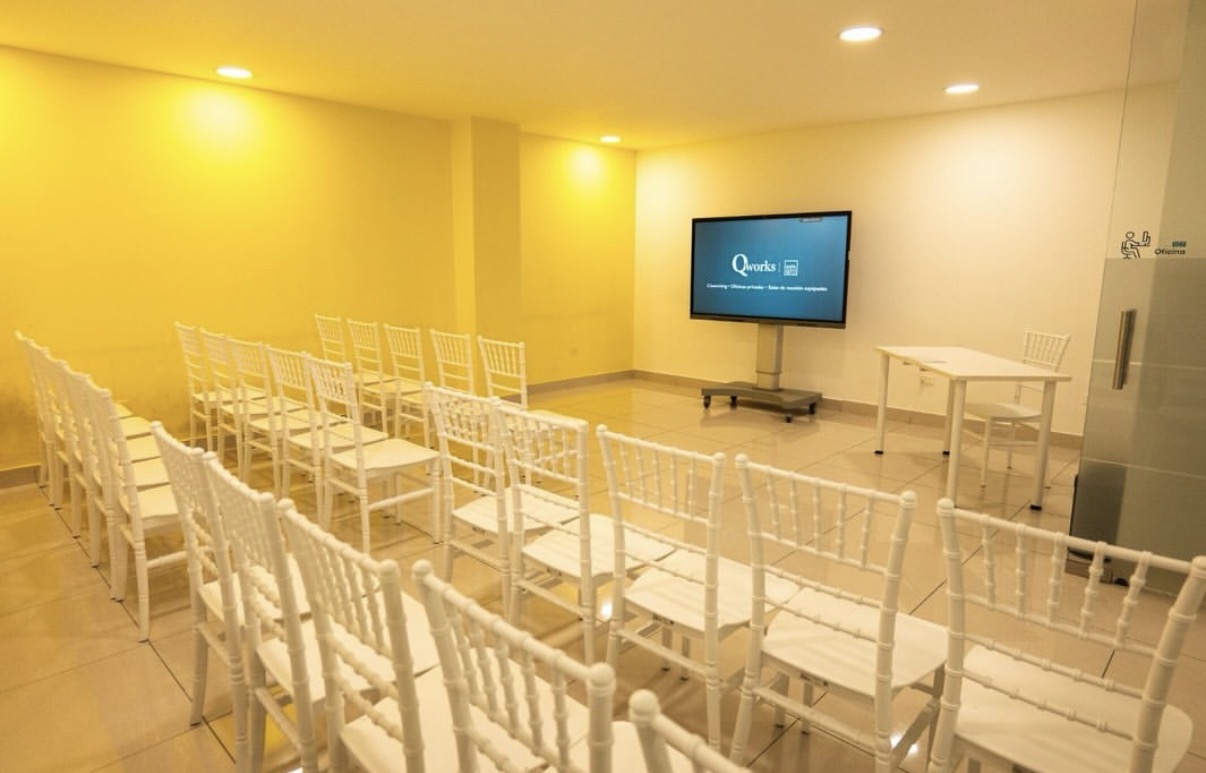 IMPAQTO Coworking con pantalla interactiva EcoTouch